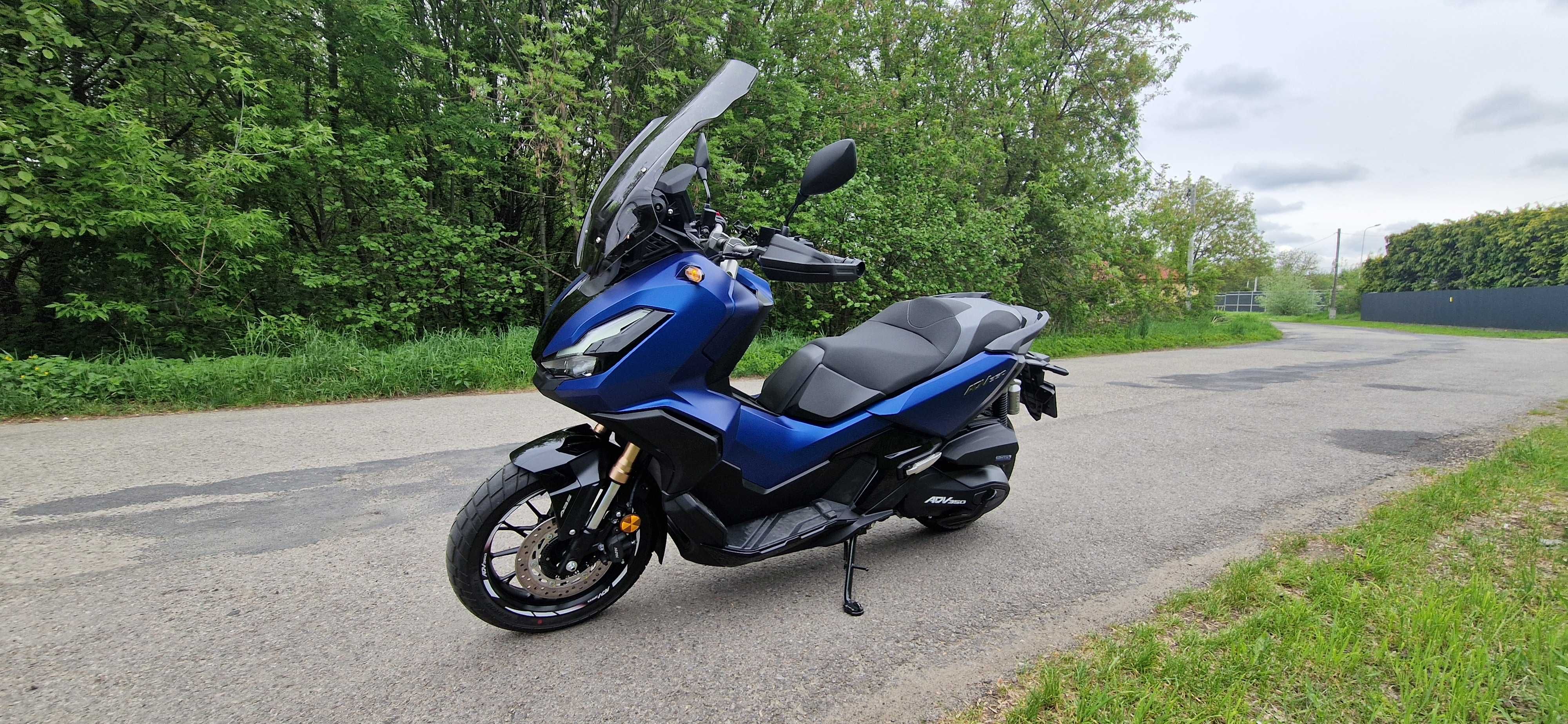 Szyba PUIG 21207H Honda ADV350 lekko przyciemniana