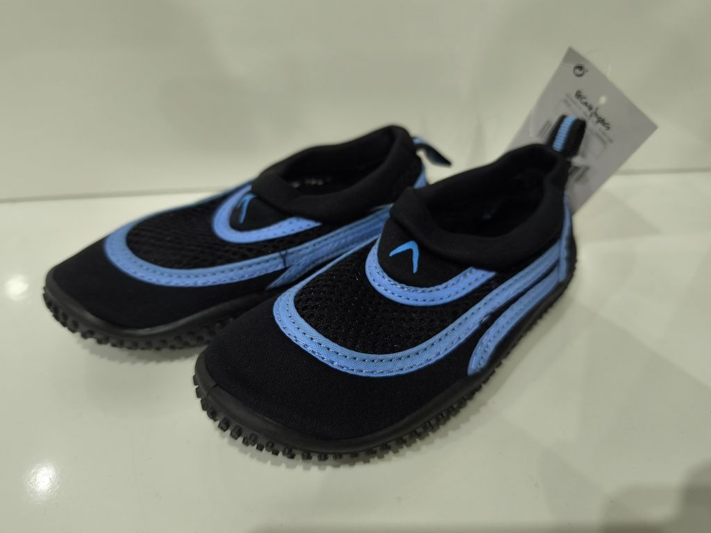 Sapatos de Água Novos da Boomerang