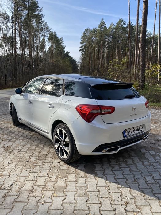 Citroën DS5 2.0 HDi 163 KM – bogate wyposażenie, zadbany egzemplarz