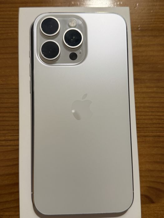 Iphone 15 Pro Max branco  512 GB