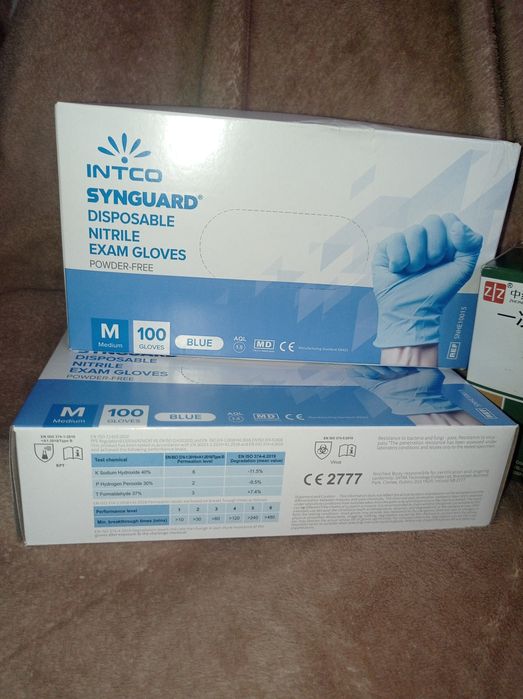 Перчатки одноразовые нитриловые и виниловые