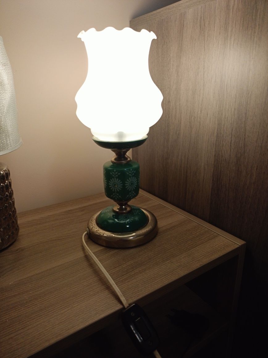 Lampka nocna klosz szklany