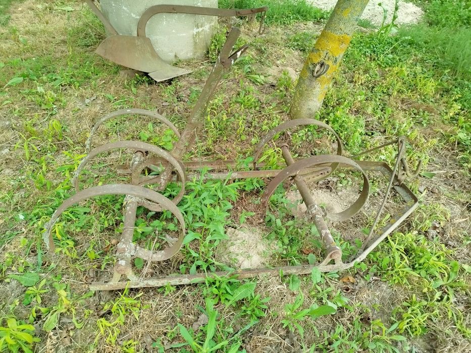 Urządzenia rolnicze zabytkowe sprezynówka brona sprerzynowa stare do o