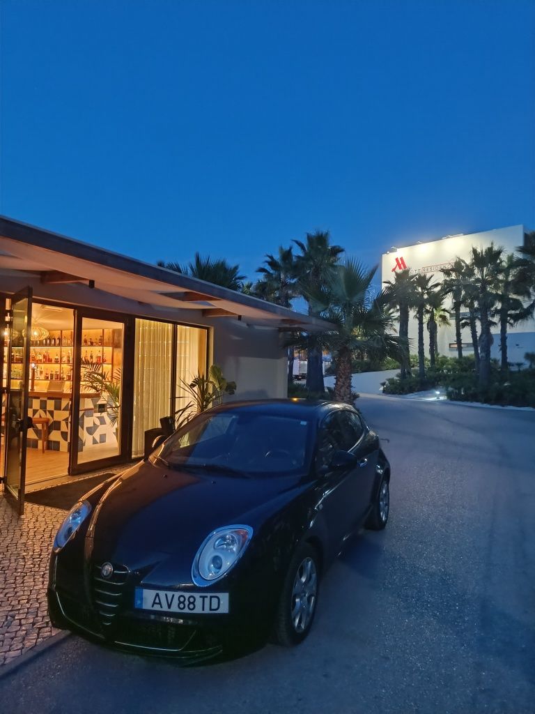 Alfa Romeo Mito 1.3 Multi-Jet "Distintive Exclusive"