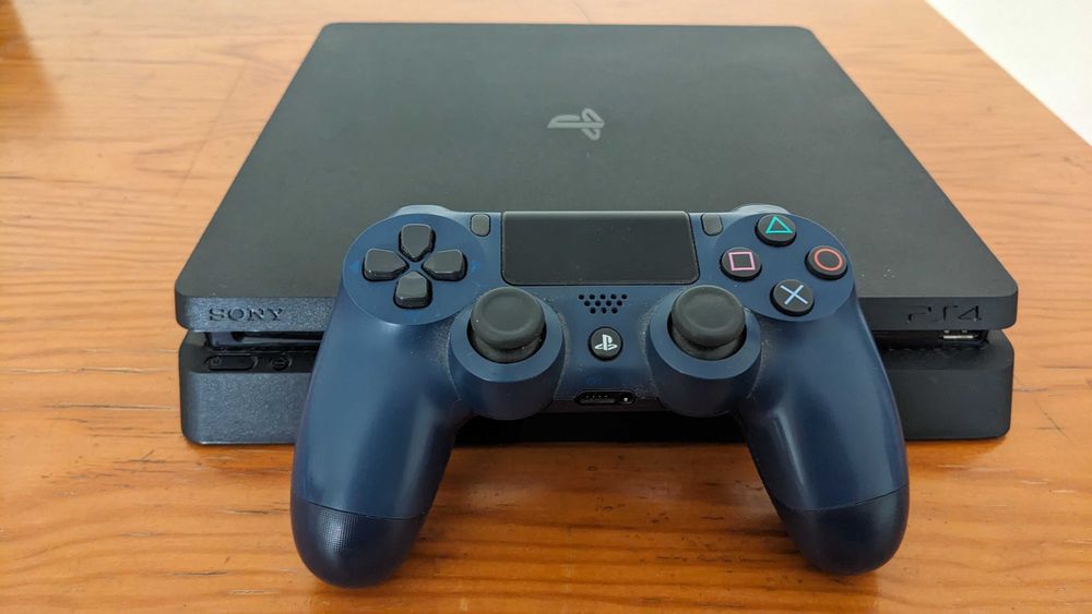PS 4 Slim 1 TB - Estou a vender porque comprei PS5