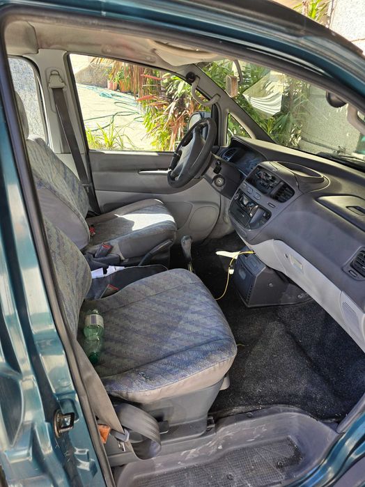 Mitsubishi  Space gear