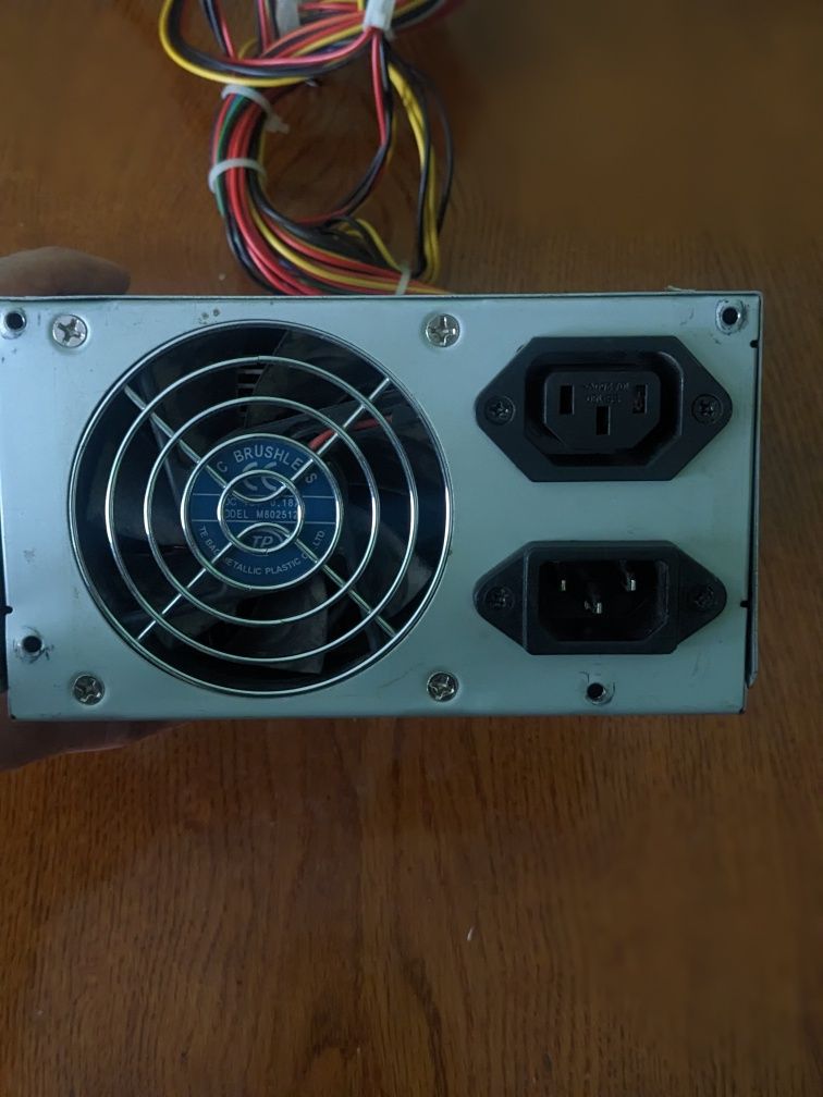 Блок живлення Gembird 400w