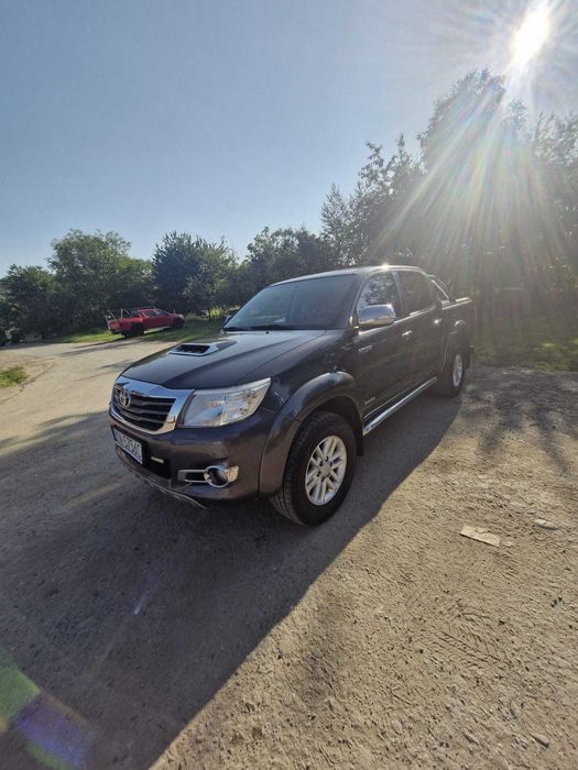 Toyota Hilux 3.0 D-4D Invincible