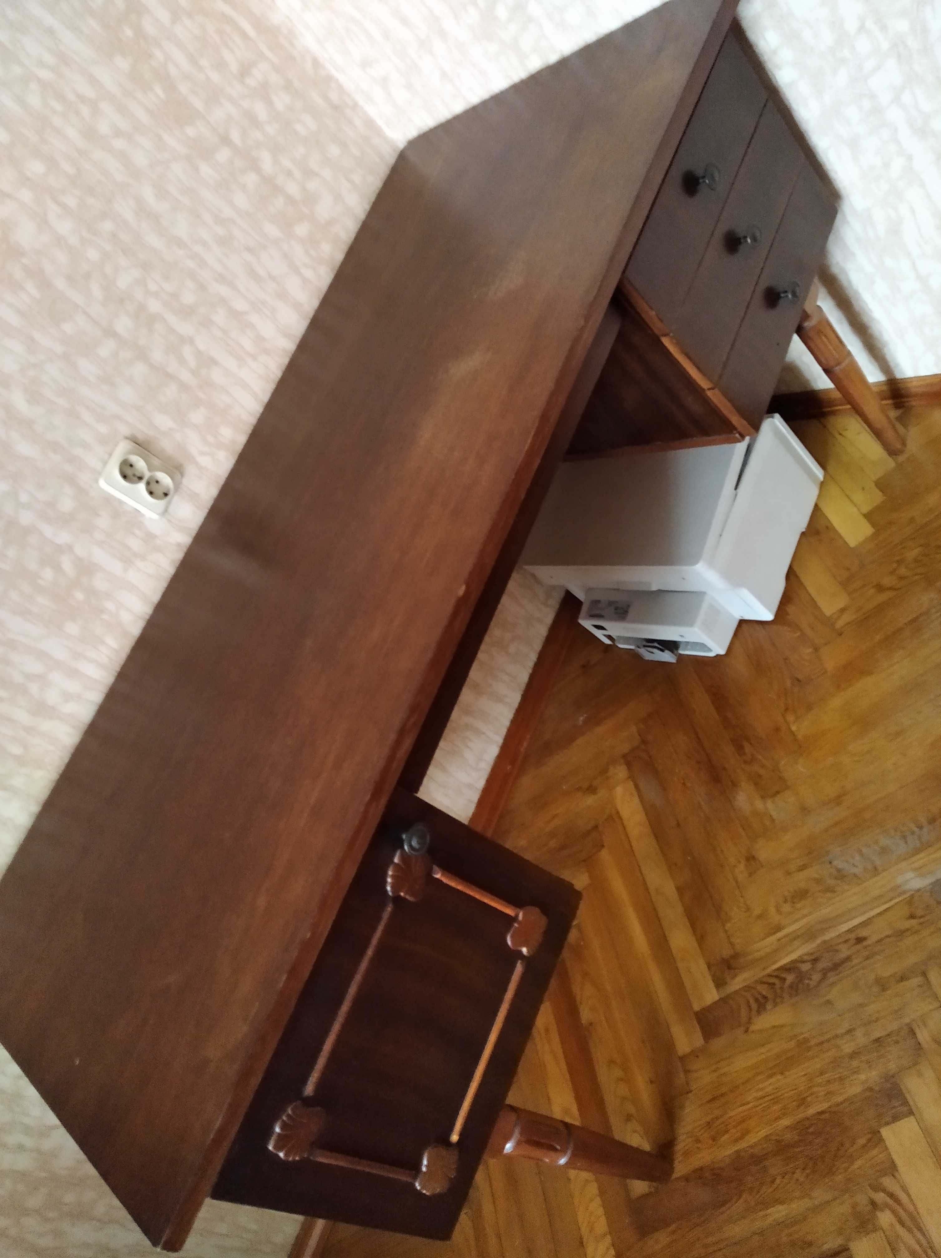 Письменный стол производства Румыния