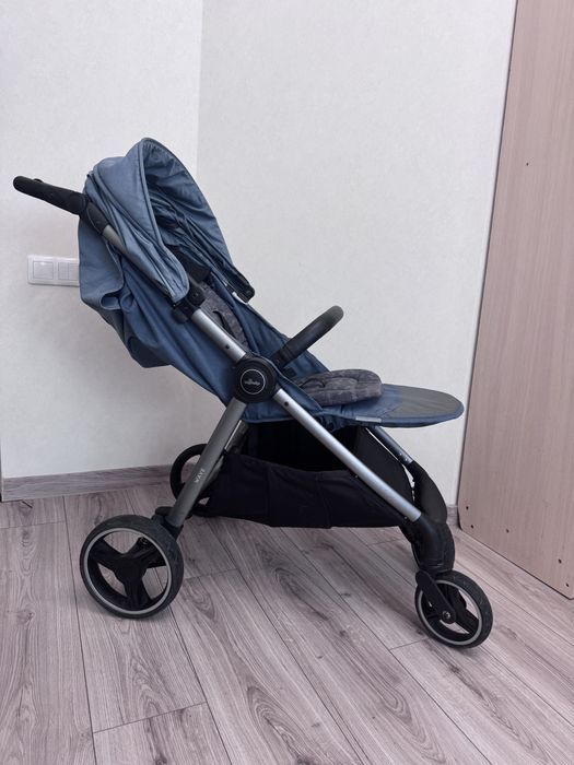 Прогулянкова коляска  Baby Design wave