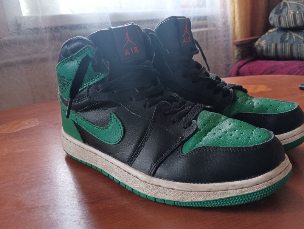 Nike Air Jordan 1