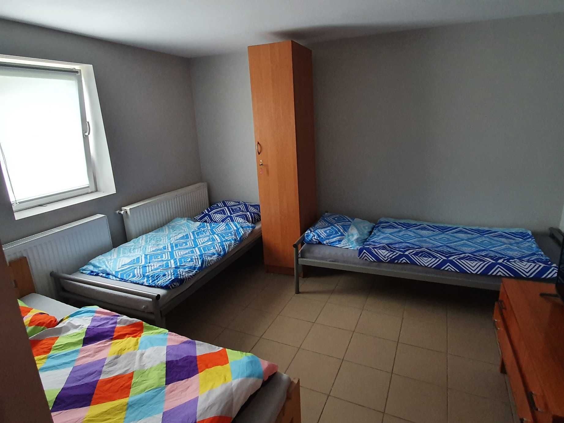 Smolec, Pokoje pracownicze do 10 osób, osobny budynek, parking, Wi-Fi