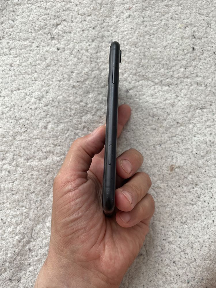 Iphone xr szary  128gb w bdb  stanie