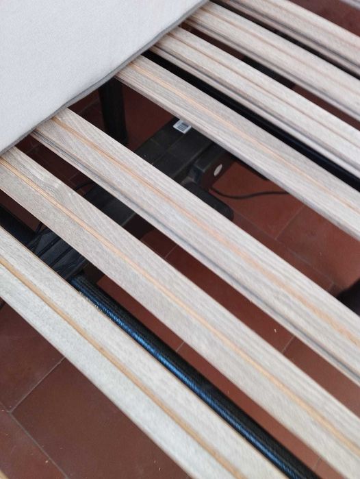 Cama articulada elétrica