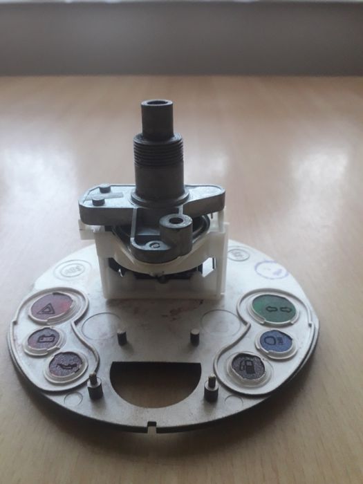 Tarcza licznika z mechanizmem, Fiat 126p maluch, Mera-pafal, prl 156