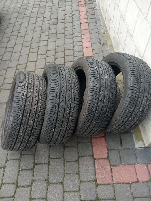 Opony letnie 195/50/16   7 mm Zobacz