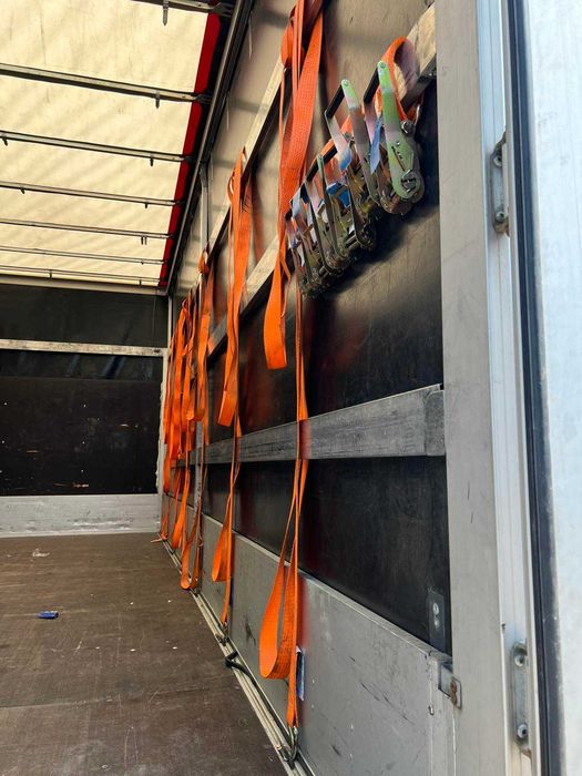 Причіп тентоватий 12 е.п. 2 ,300 вантажопідйомність