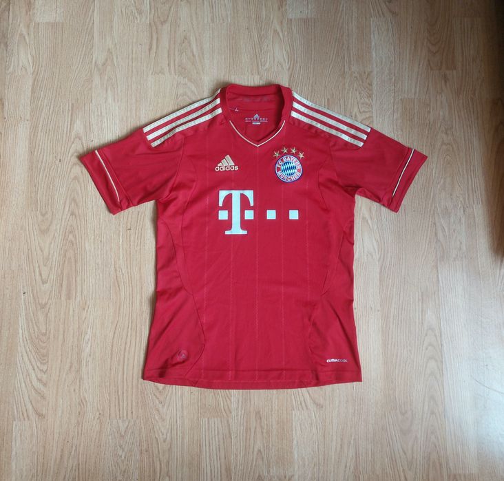 Koszulka piłkarska Bayern Monachium 11/12 r. 164 cm 13-14 Lat