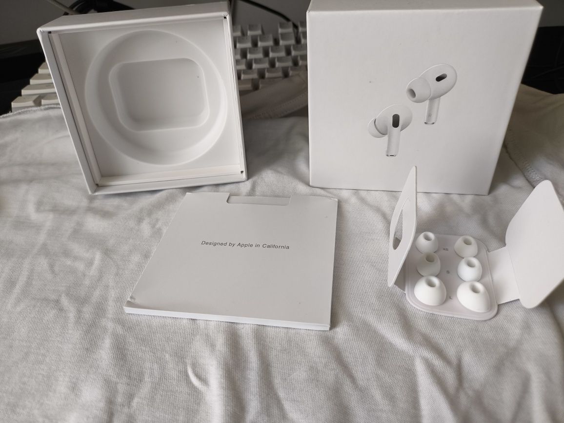 Apple AirPods Pro 2