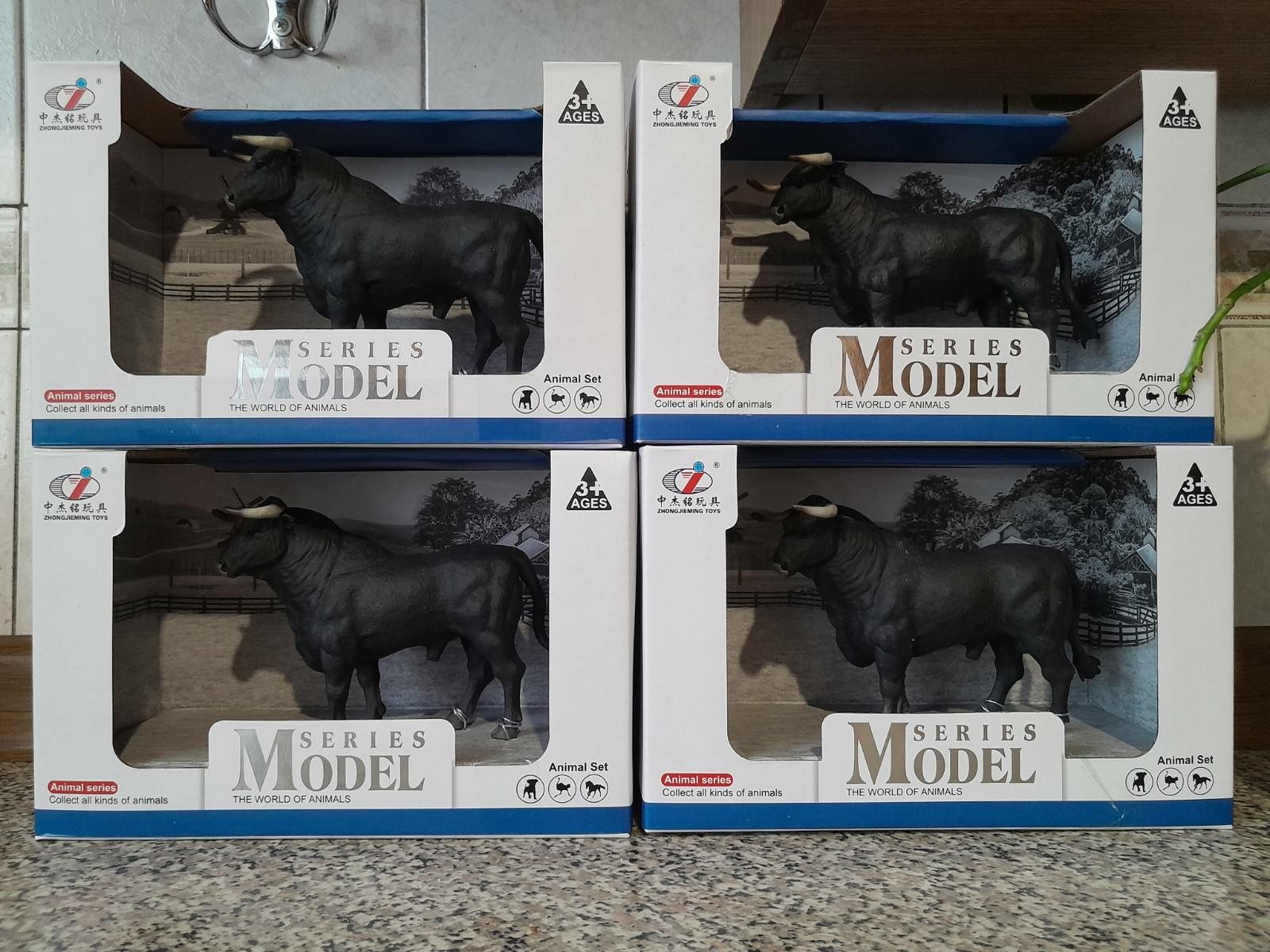 Ігрова колекційна фігурка тварини - бика Model Series аналог Schleich