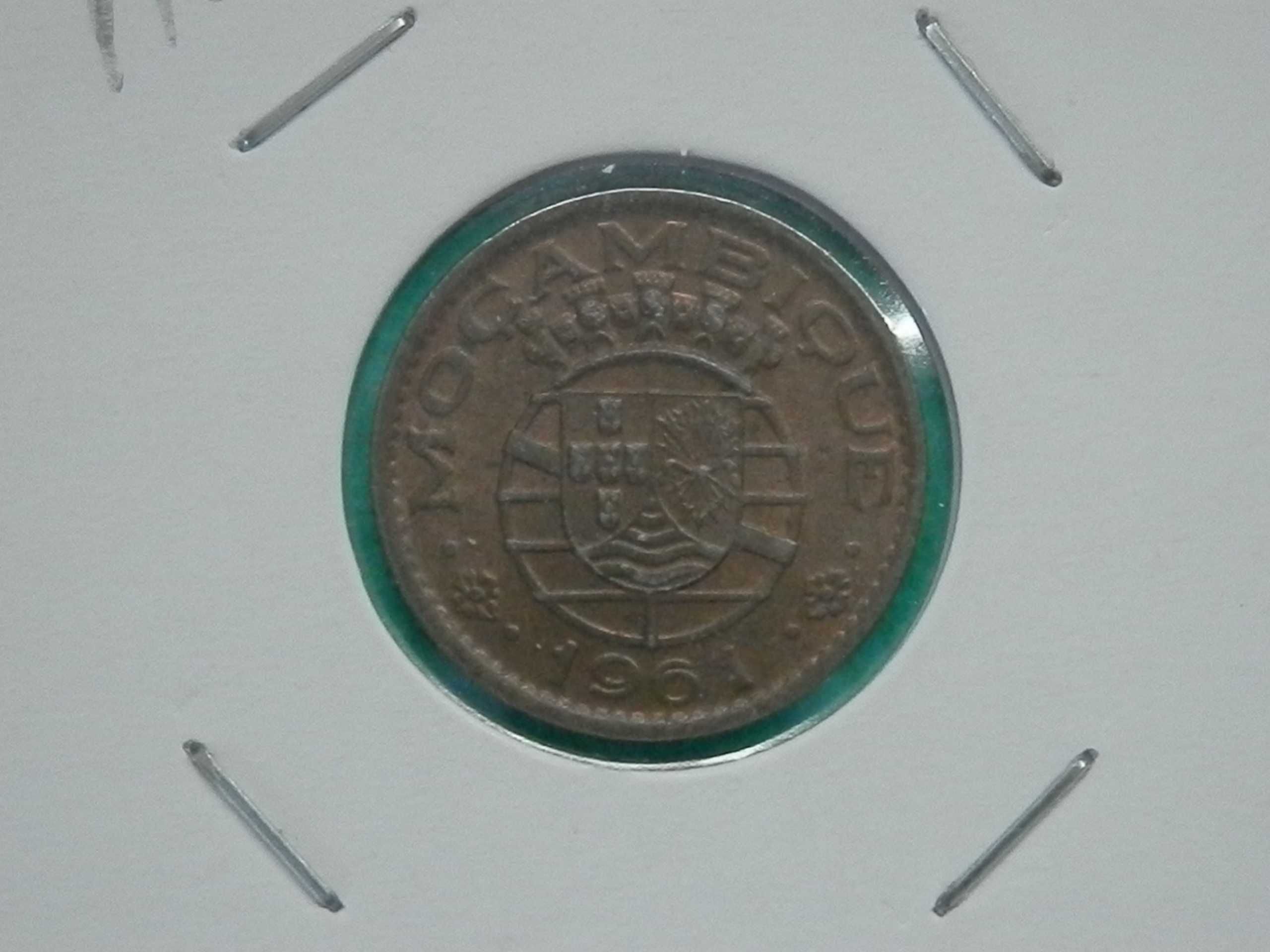 493 - Moçambique: 20 centavos 1961 bronze, por 2,00