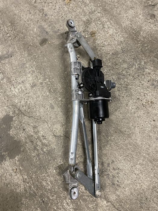 Трапеція двідників 98100-G2000 Hyundai Ioniq 1.6 Hybrid