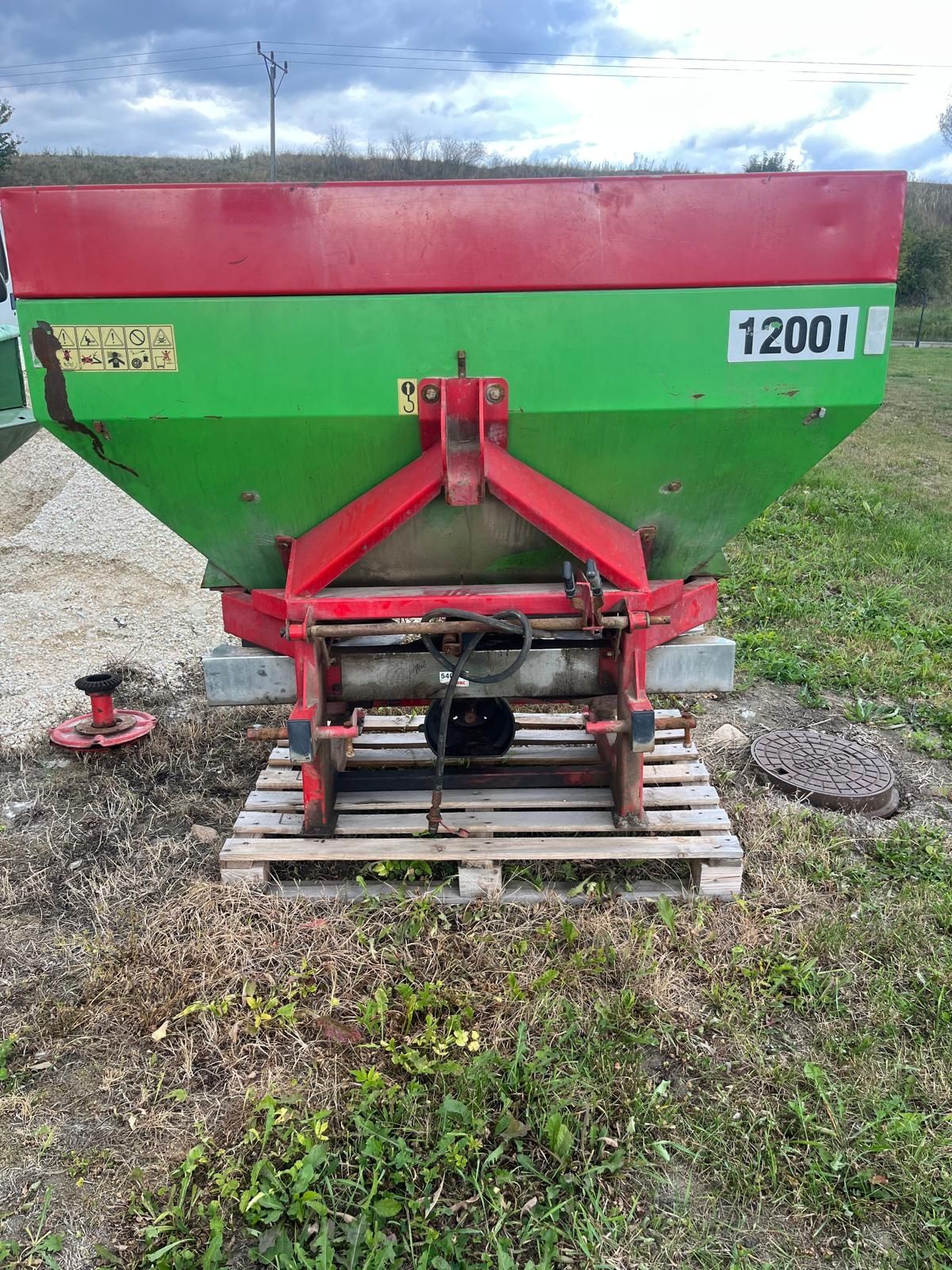 Rozsiewacz nawozu Amazone zaf 804 / zam za-u 1801 Rozsiewacz strumyk