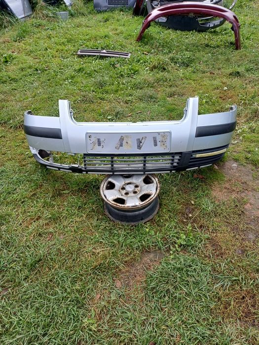 Volkswagen Passat b-5+ B5+ Plus передній бампер бампера