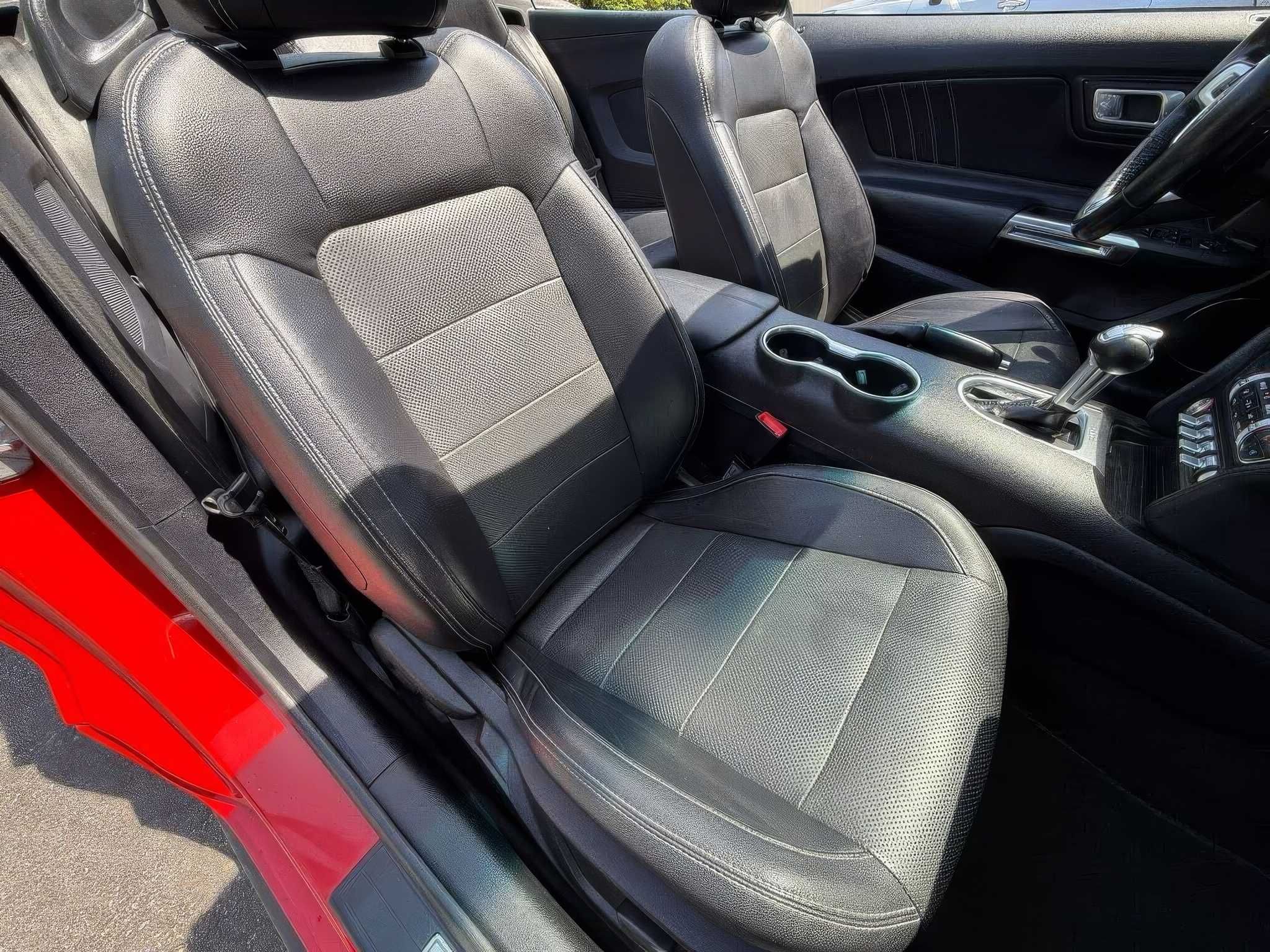 2020 Ford Mustang EcoBoost Premium