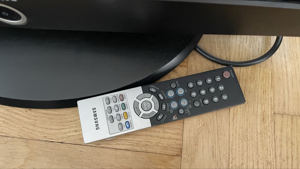 Telewizor monitor samsung LE23T51BX