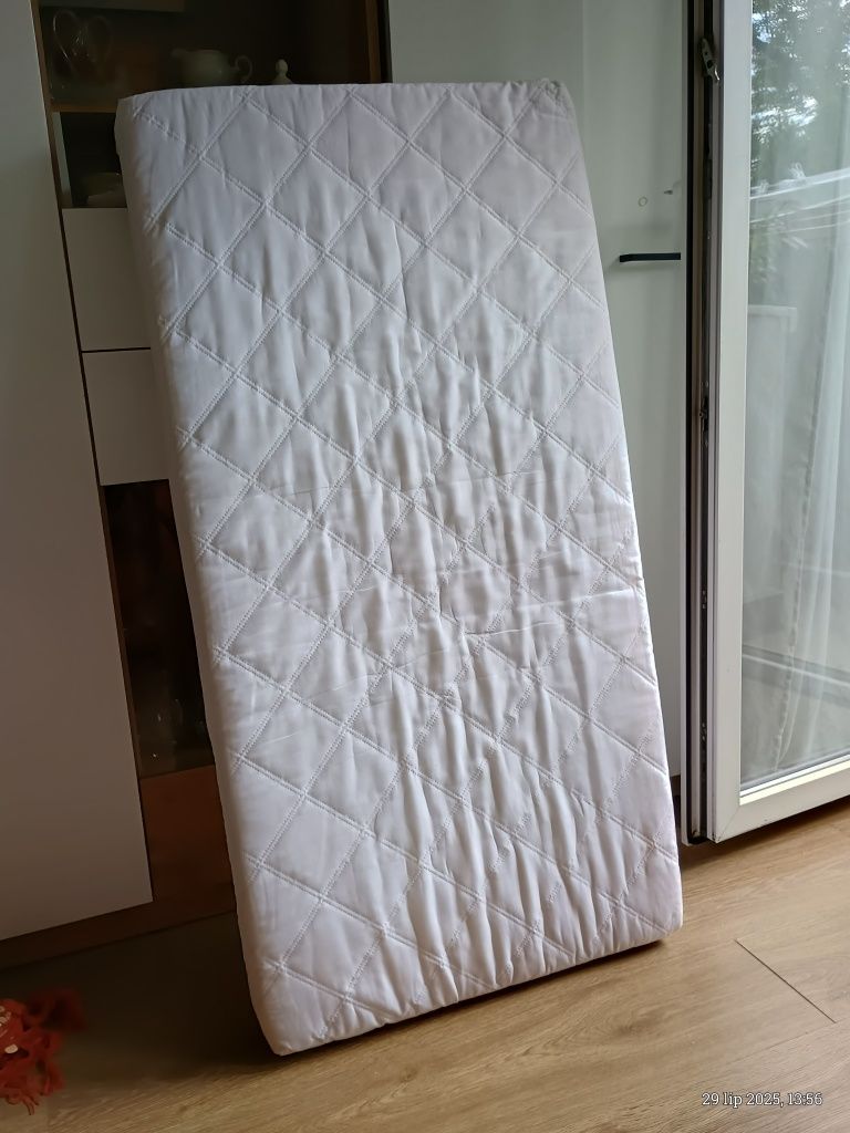 Materac piankowy do łóżeczka 60/120