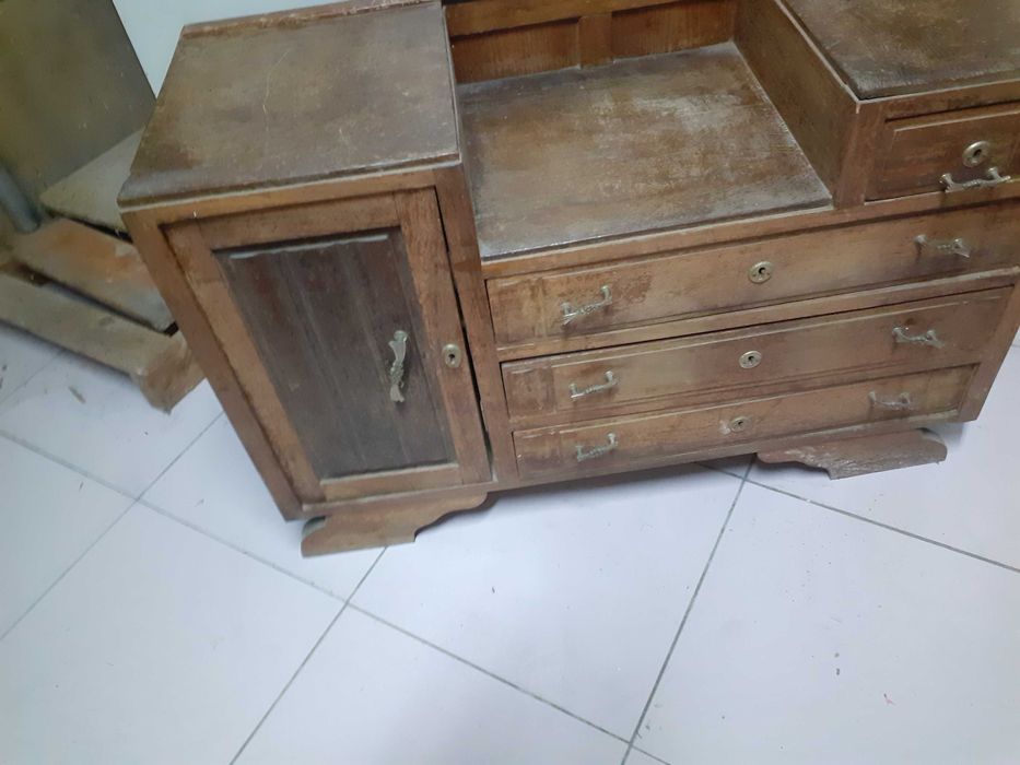 Mobilia antiga, genuina francês