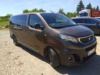 Wynajem Peugeot Traveller LONG 9 osób Toyota Proace LONG 9 osób