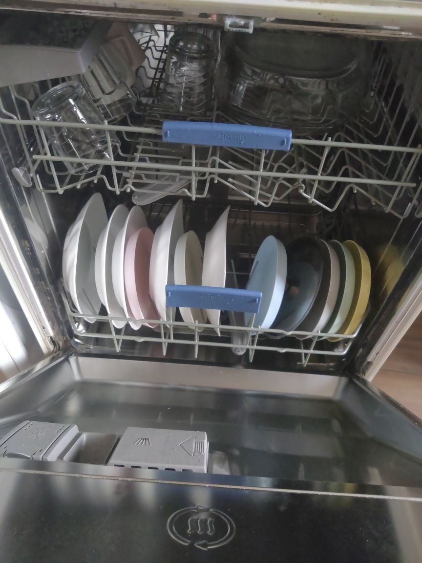 Посудомийочна машина бош