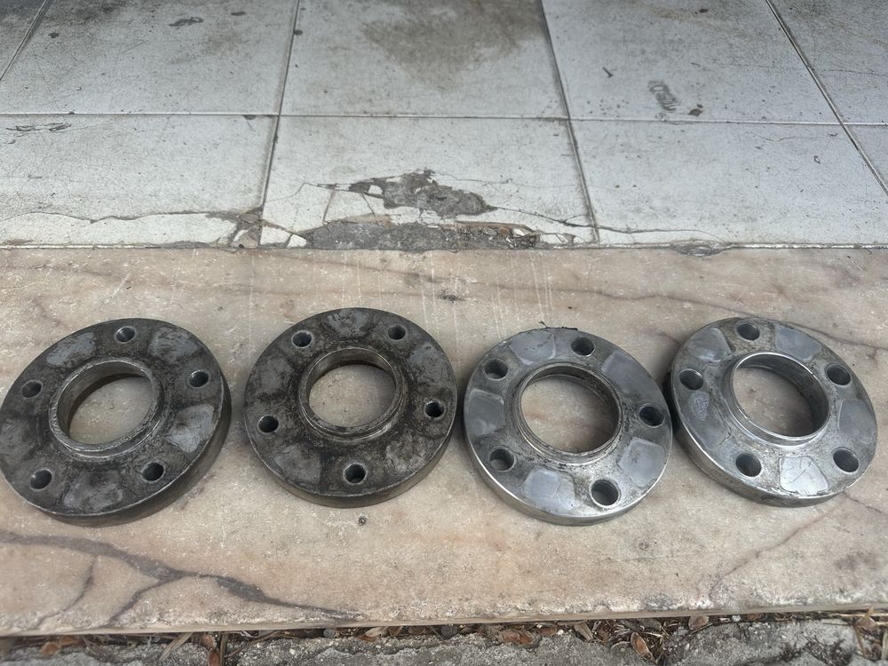 Urgente !!Espacadores 5x120 20mm e 25mm
