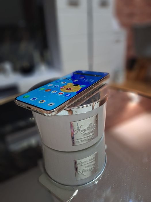 Samsung Galaxy S23 + PLUS . Piękny. Gratisy!