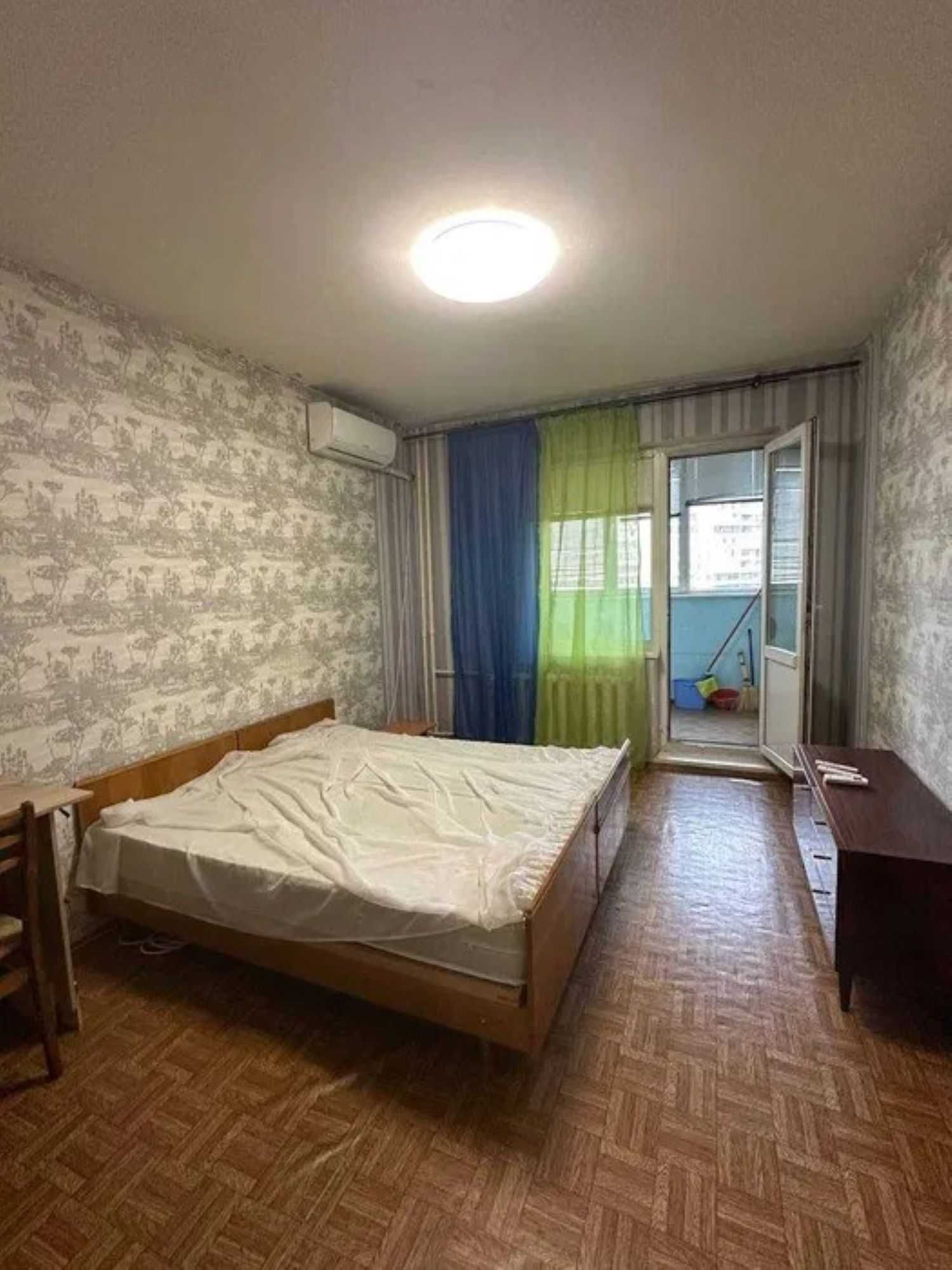 Продаж 2к квартири, вул. Драгоманова 14