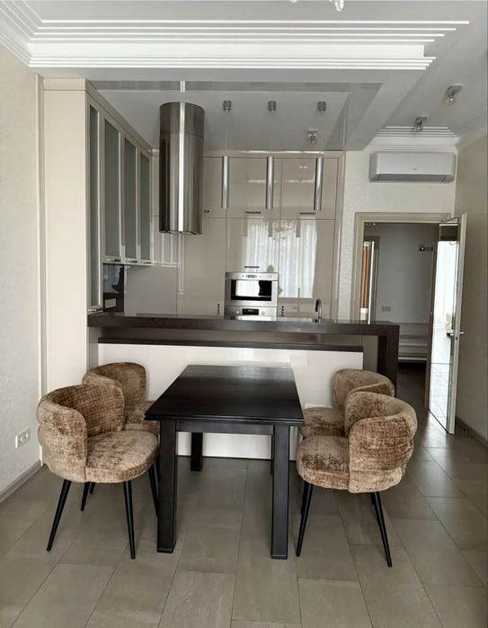 Французький квартал, Печерськ, Либідська , Палац Україна, Тютюнника