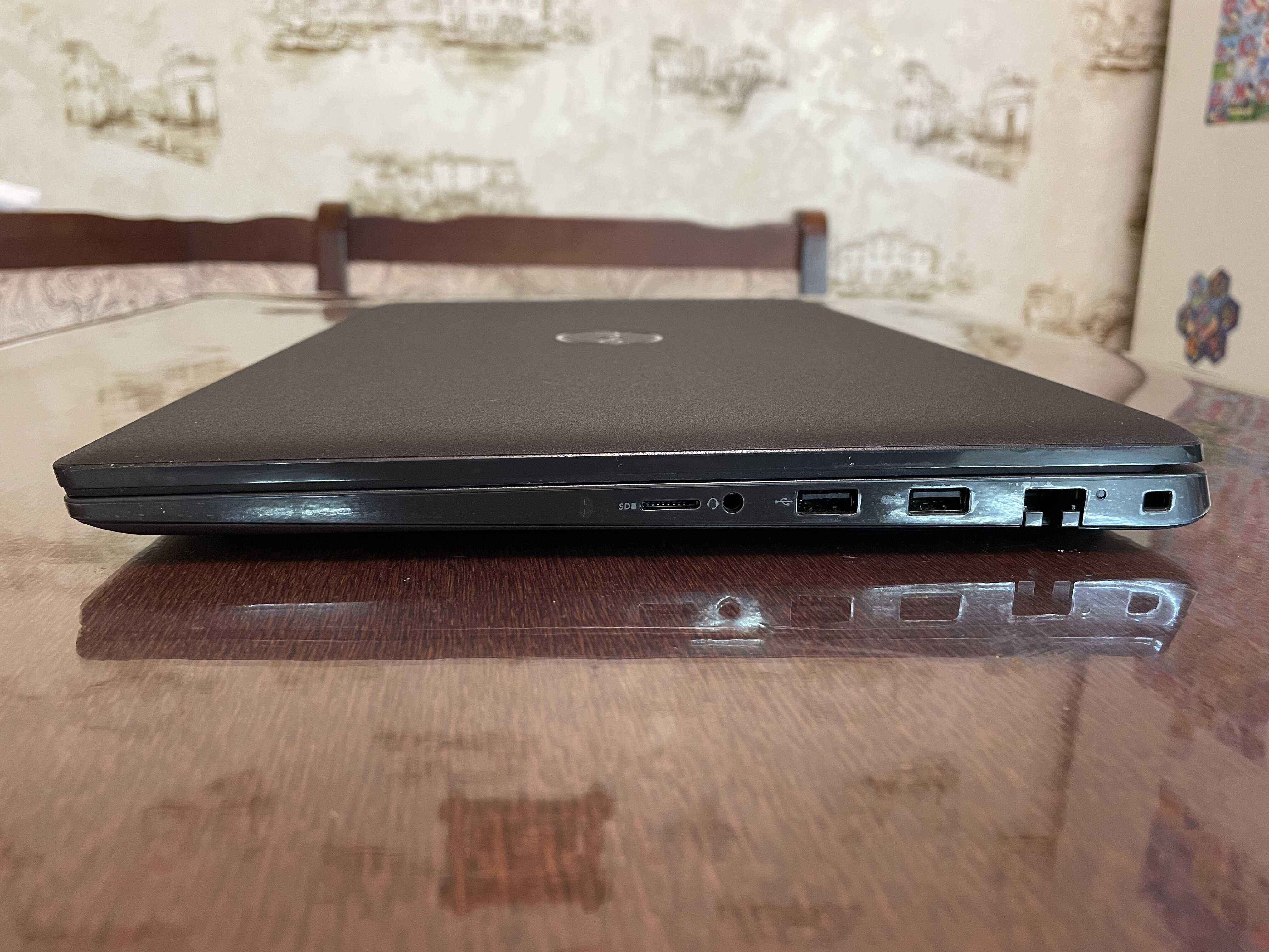 Ноутбук 15" HD Dell Latitude 3520 (I5-1135G7/8/SSD256/Intel iris xe)