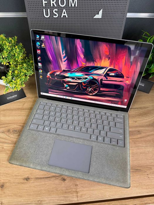 Microsoft Surface Laptop 2 13.5" 2k Сенсорний i5 8/256 GB SSD