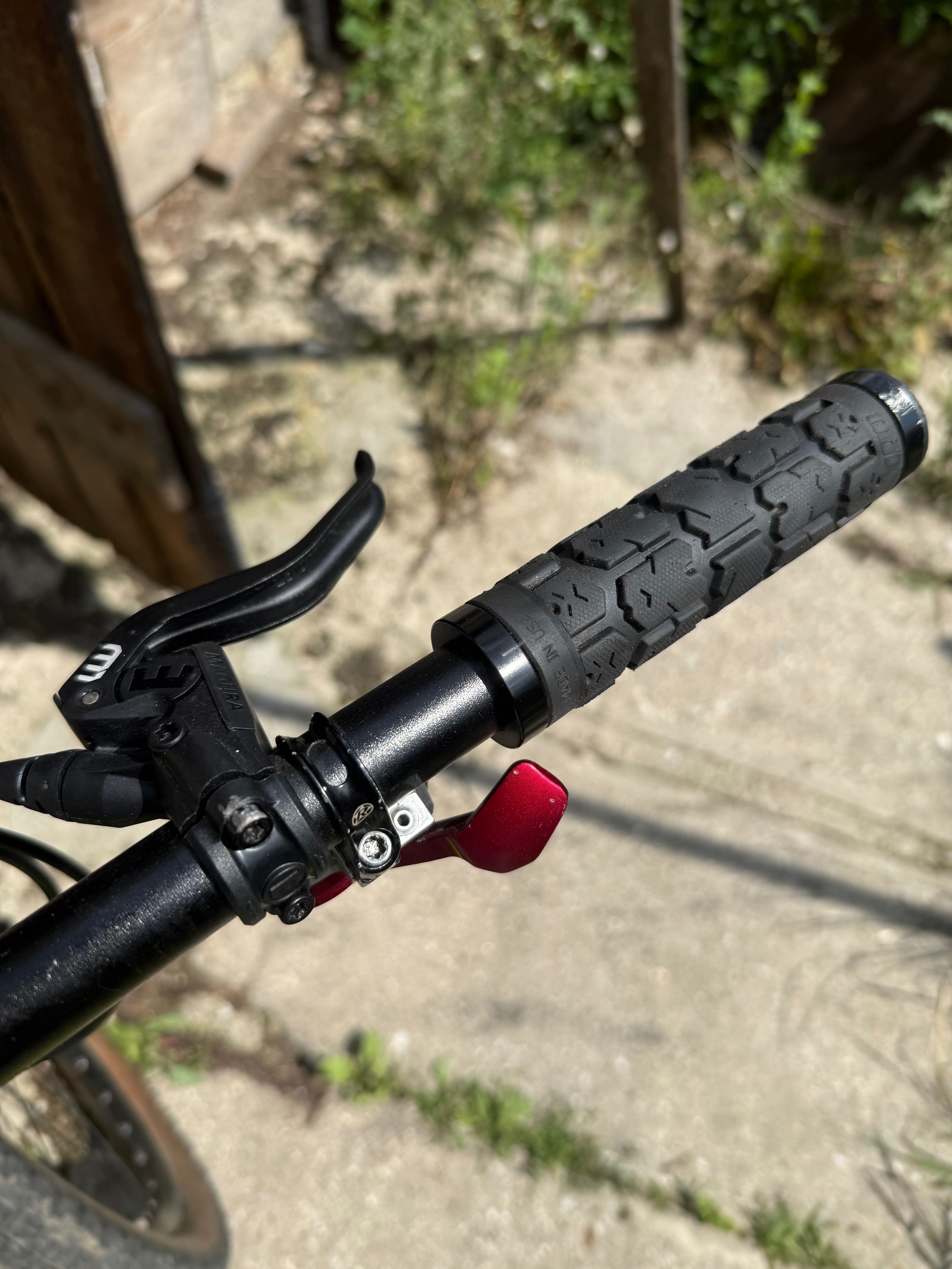 Specialized demo 8