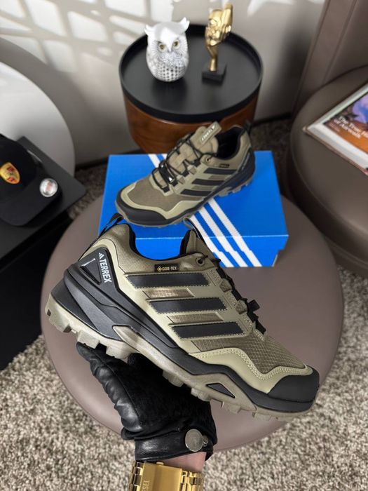 Чоловічі кросівки адідас Adidas Terrex Skychaser GTX Olive Black 41-46
