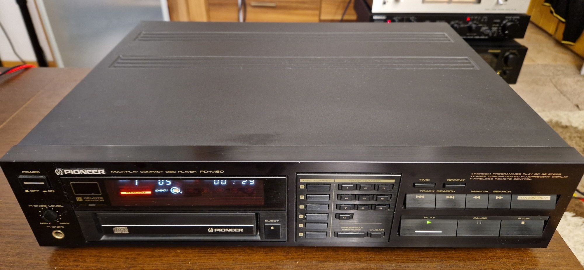 Odtwarzacz CD zmieniarka pioneer PD M60