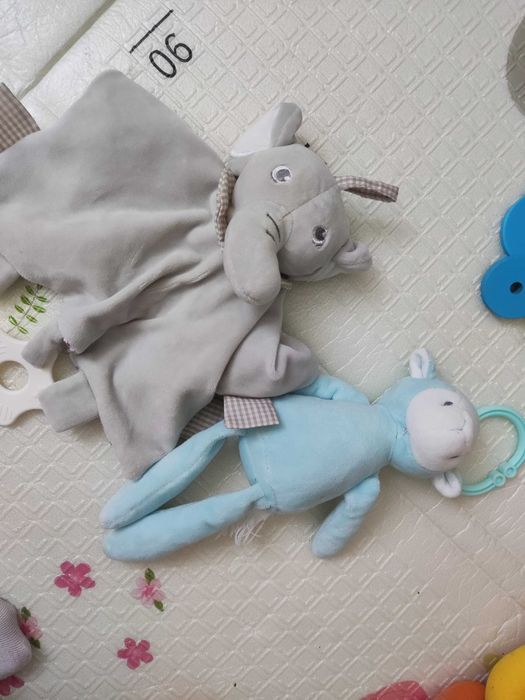 Іграшки  для найменших