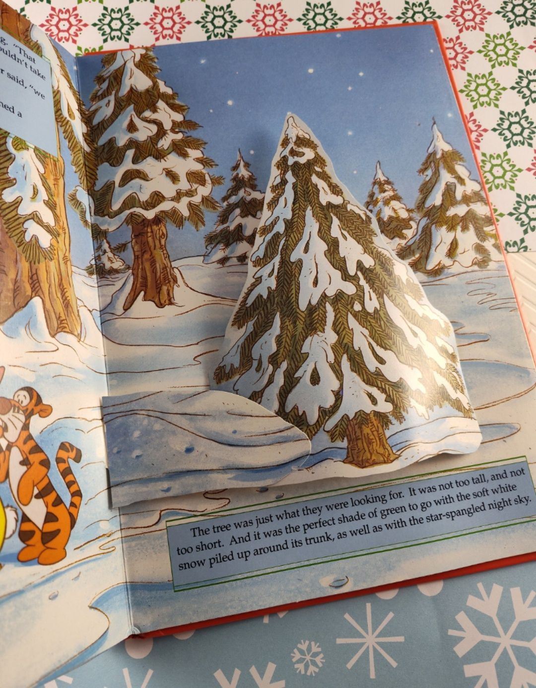 Вінтажна pop-up книга “Winnie the Pooh and the Perfect Christmas ENG
