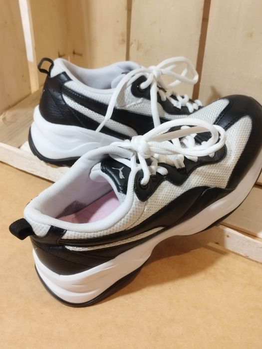 Sneakersy, buty sportowe  Puma Cilia, rozmiar 38.