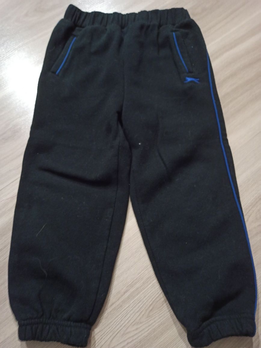 Spodnie dresowe 98-104