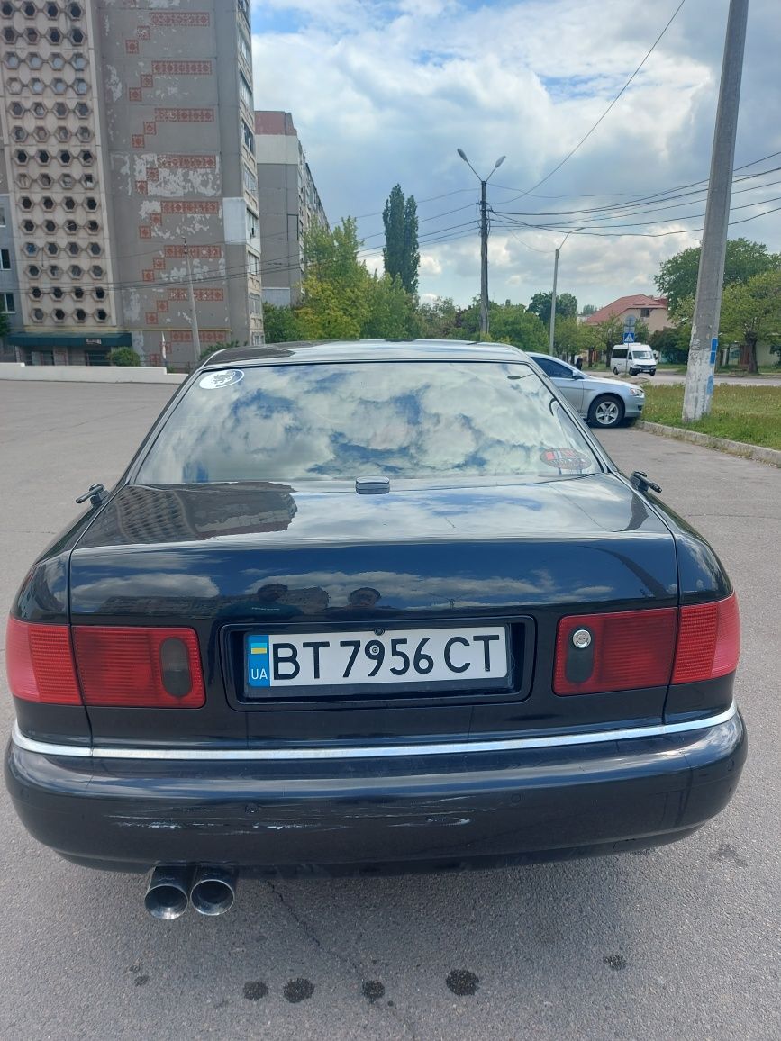 Продам автомобиль  AUDI A 8