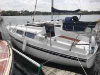 Czarter Jezioro Drawsko Czaplinek Jacht Zaglowo- Motorowy Neptune 26
