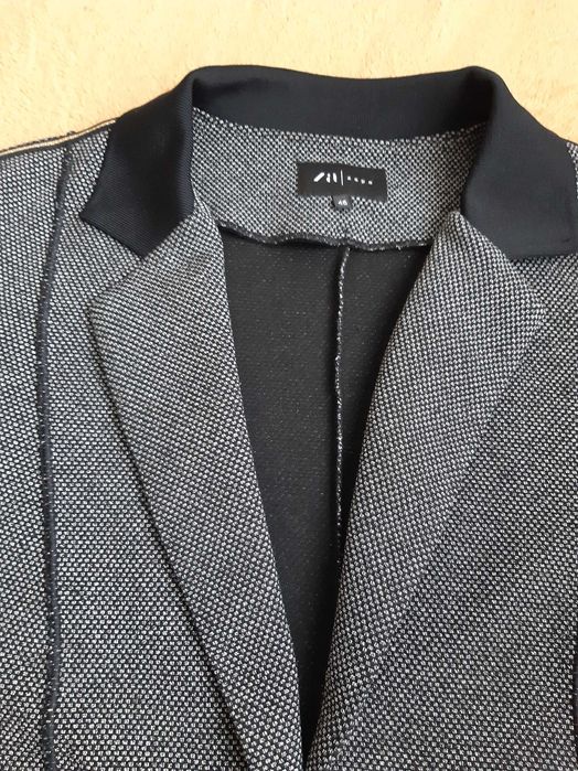 Jesienny wygodny żakiet